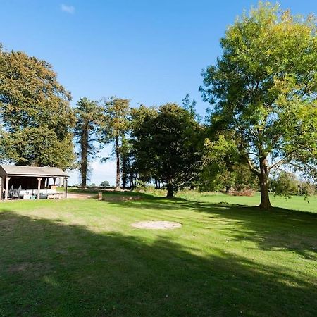 Firs Sleeps 15 Stunning Country House With Hot Tub Sudbourne Luaran gambar