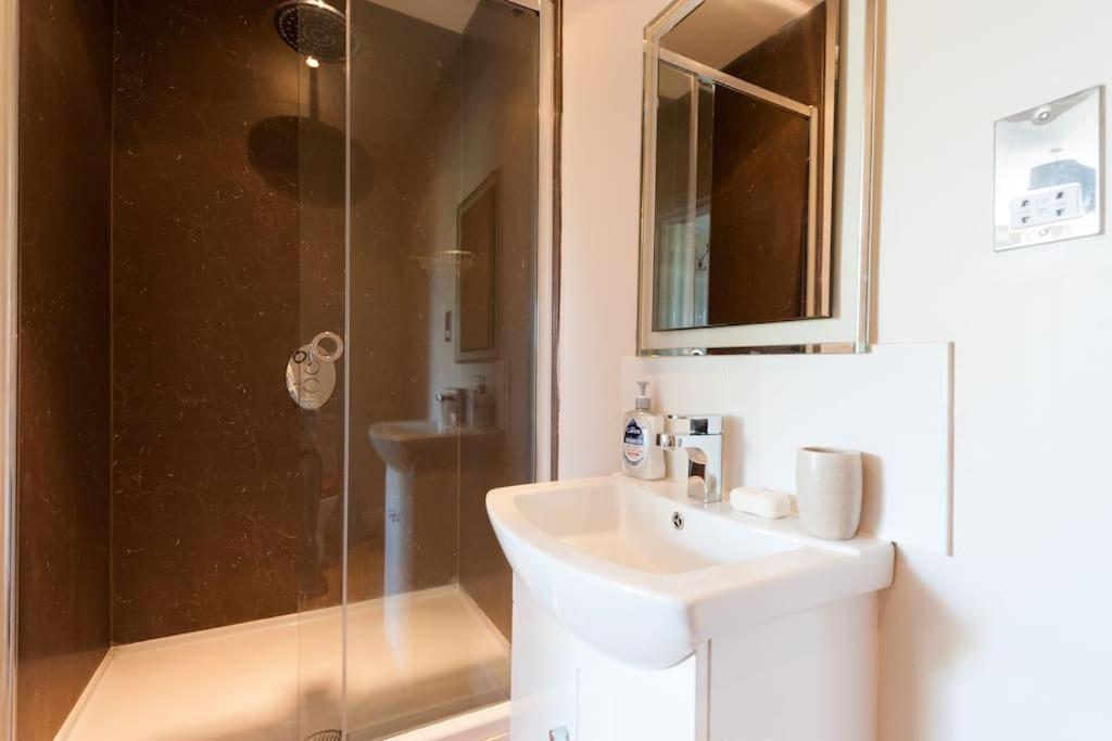 Firs Sleeps 15 Stunning Country House With Hot Tub Sudbourne Luaran gambar