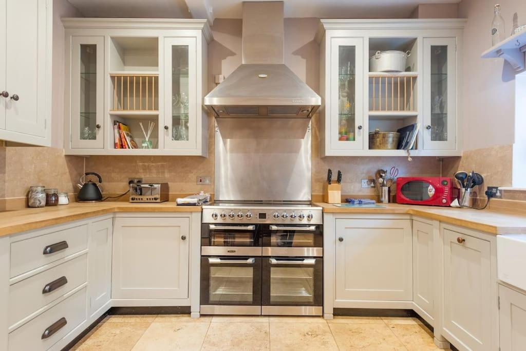 Firs Sleeps 15 Stunning Country House With Hot Tub Sudbourne Luaran gambar