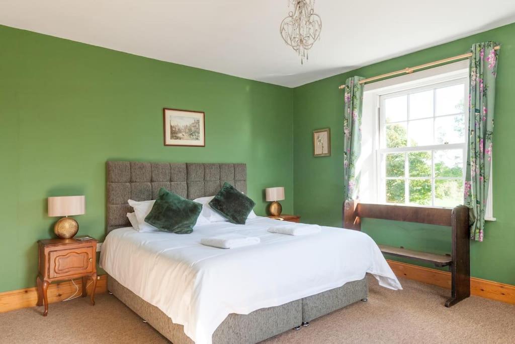 Firs Sleeps 15 Stunning Country House With Hot Tub Sudbourne Luaran gambar
