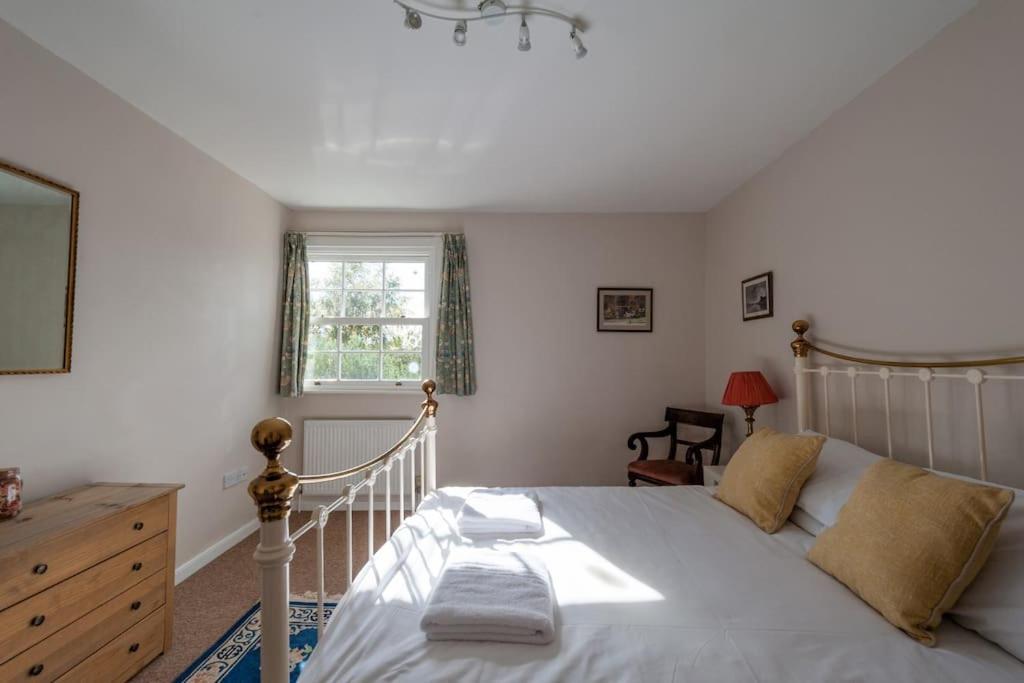 Firs Sleeps 15 Stunning Country House With Hot Tub Sudbourne Luaran gambar