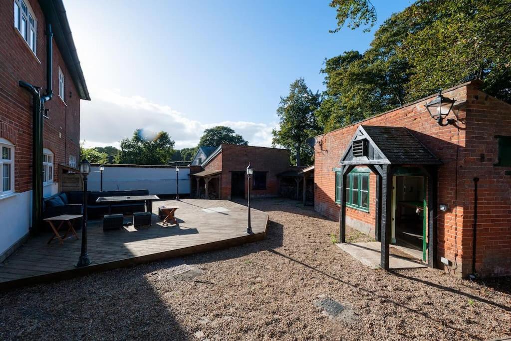 Firs Sleeps 15 Stunning Country House With Hot Tub Sudbourne Luaran gambar