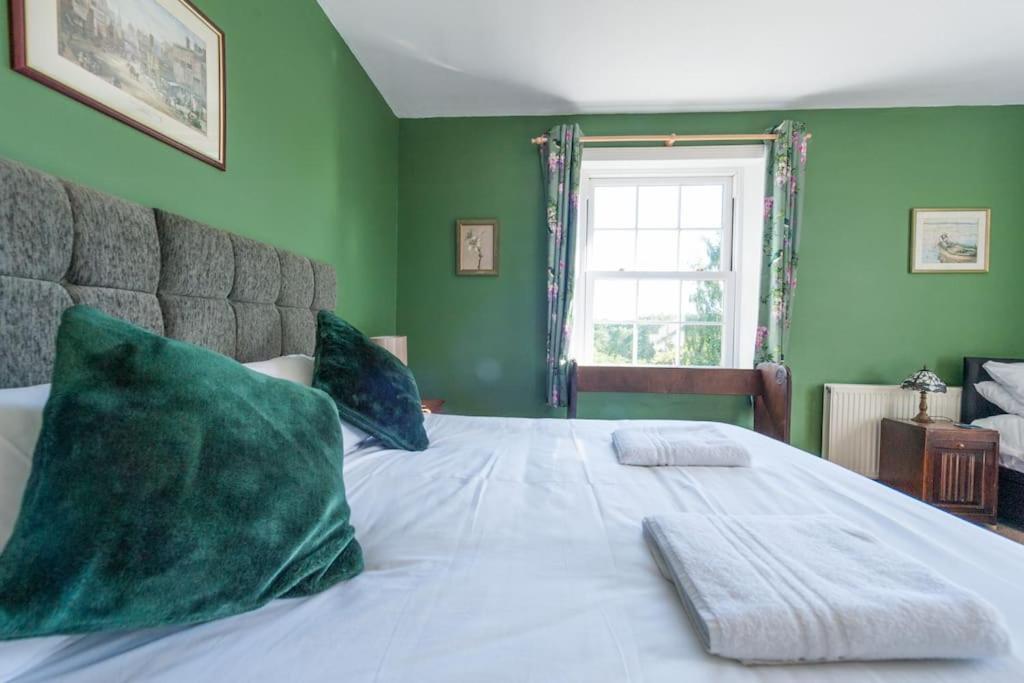 Firs Sleeps 15 Stunning Country House With Hot Tub Sudbourne Luaran gambar